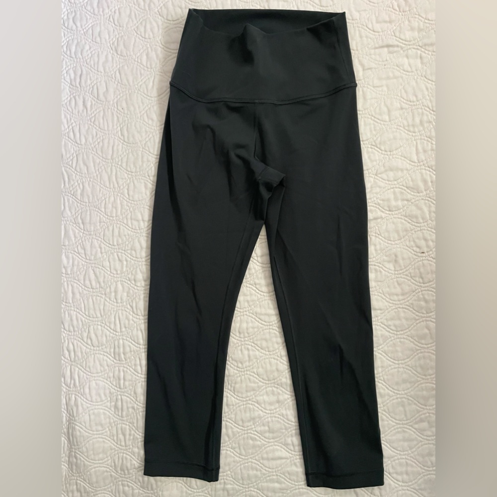LULULEMON- Wunder Under SmoothCover High-Rise Tight 21”